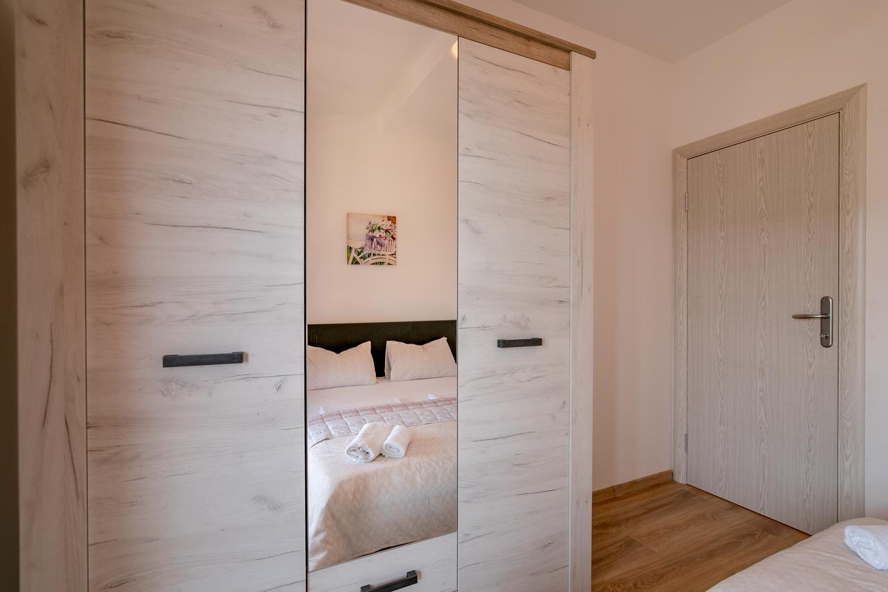 Vasic Apartments แฮร์เซ็ก-โนวี ภายนอก รูปภาพ