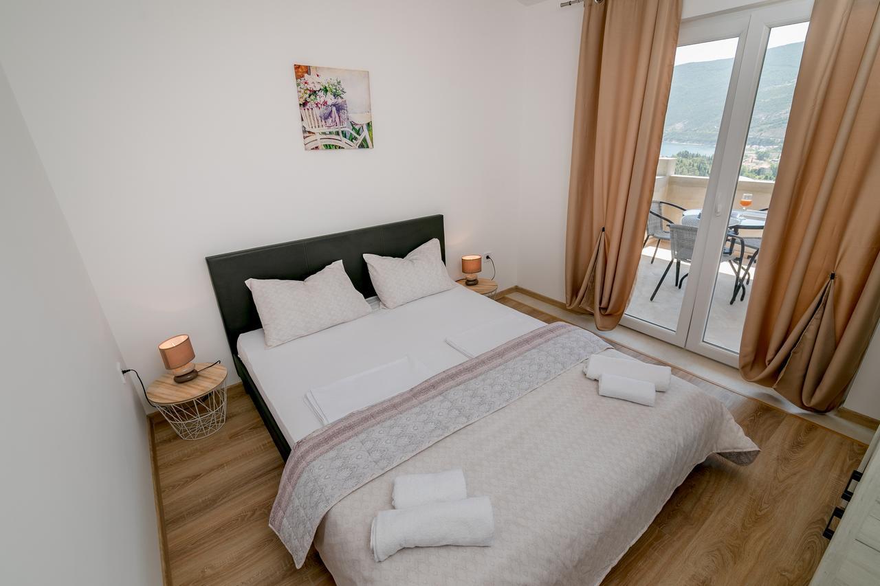 Vasic Apartments แฮร์เซ็ก-โนวี ภายนอก รูปภาพ